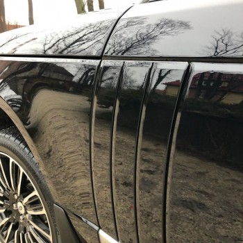 Оклейка Range Rover пленкой FlexiShield в Калининграде, антигравийная защита кузова