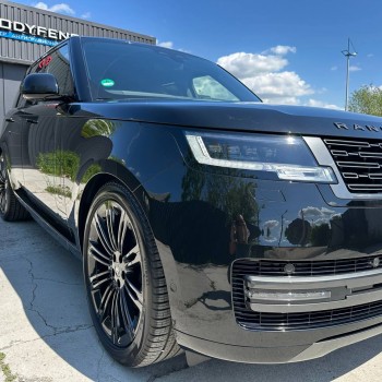 Полная оклейка Range Rover глянцевой пленкой в Калининграде | Блик