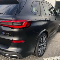 Оклейка BMW X5 защитной плёнкой Hexis Bodyfence в Калининграде